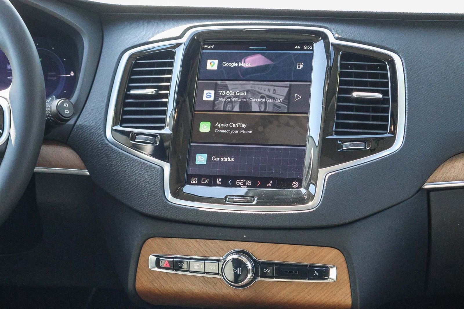 2024 Volvo XC90 Recharge Plus photo 16