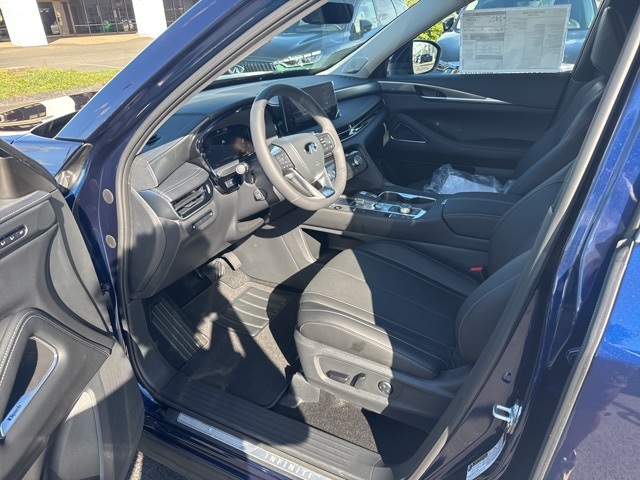 2026 Infiniti QX60 Luxe photo 11