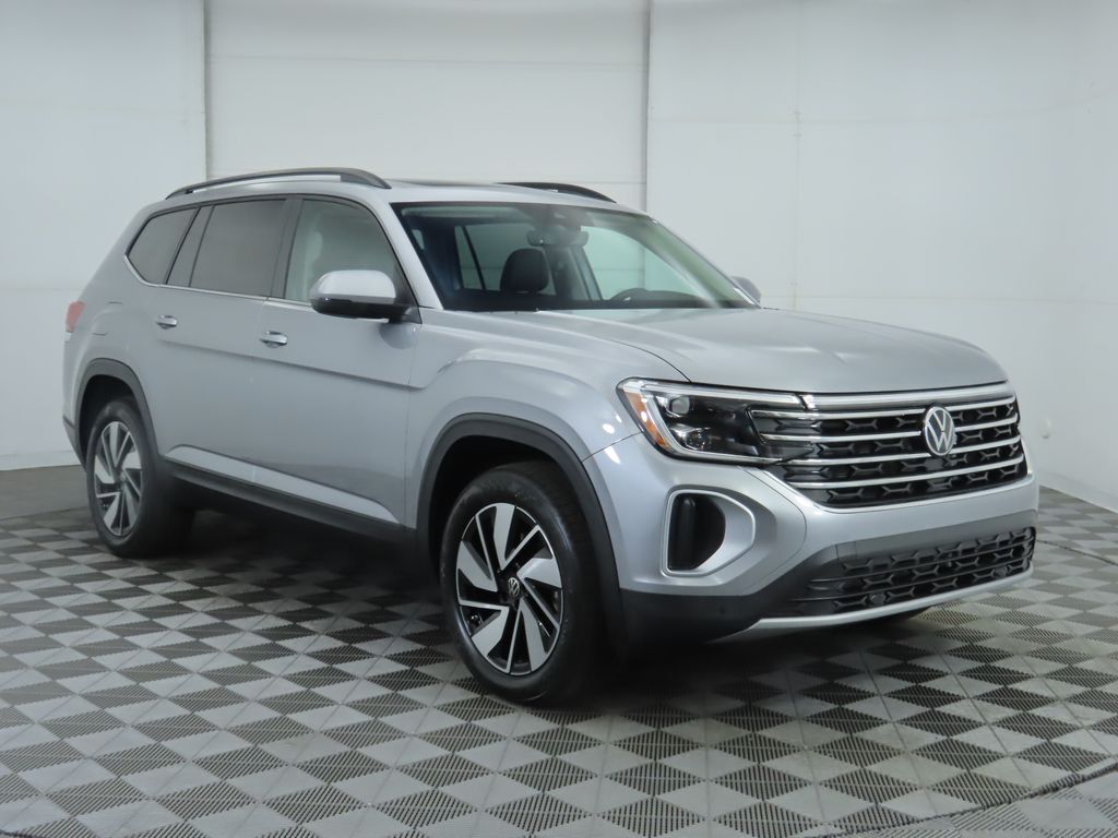 2026 Volkswagen Atlas SE Technology photo 3