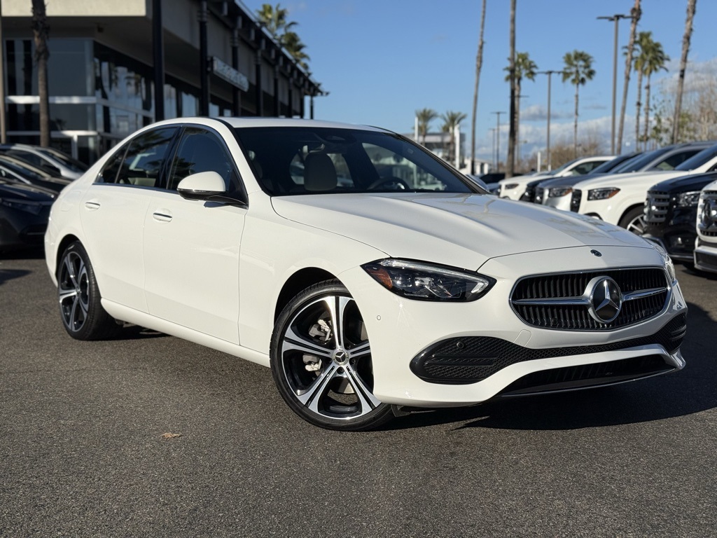 2025 Mercedes-Benz C-Class Se's photo