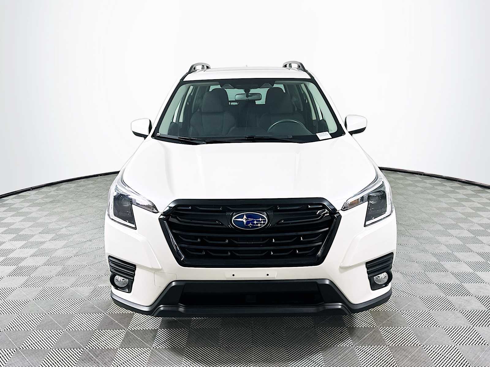 2023 Subaru Forester Premium photo 2