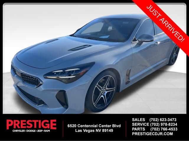 2022 Kia Stinger GT-Line's photo