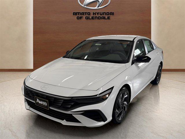 2025 Hyundai Elantra SEL Sport photo 2