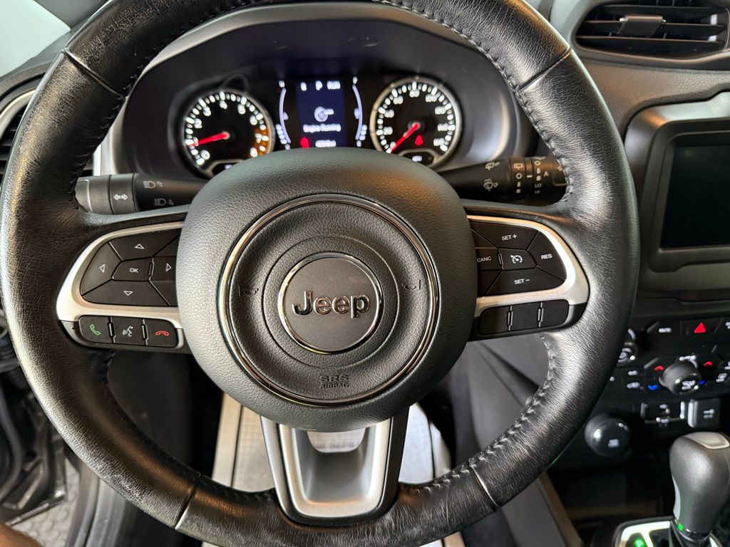 2020 Jeep Renegade Latitude photo 17