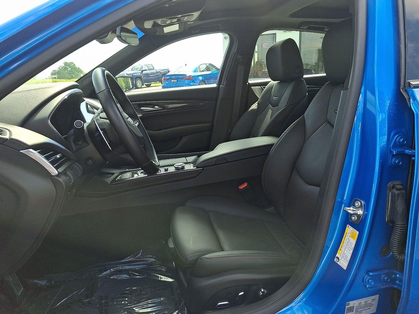 2024 Cadillac CT5 V photo 13