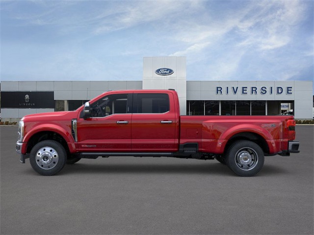 2026 Ford F-450 King Ranch photo 3