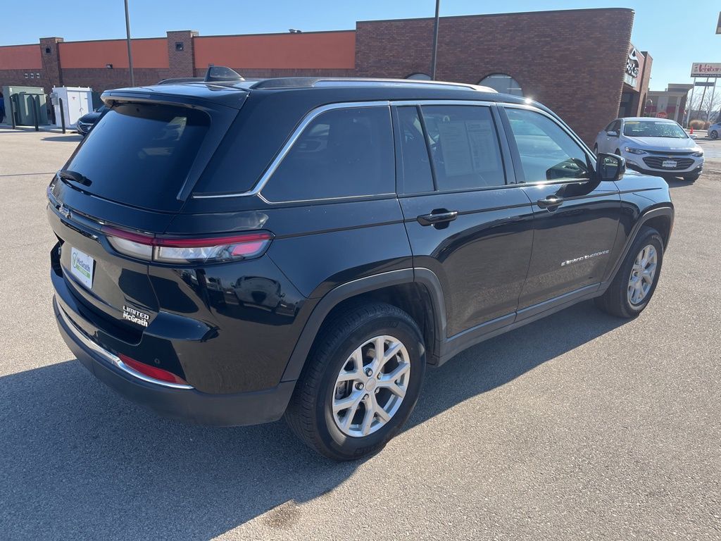 2023 Jeep Grand Cherokee Limited photo 3