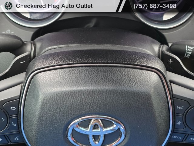 2019 Toyota Camry SE photo 15