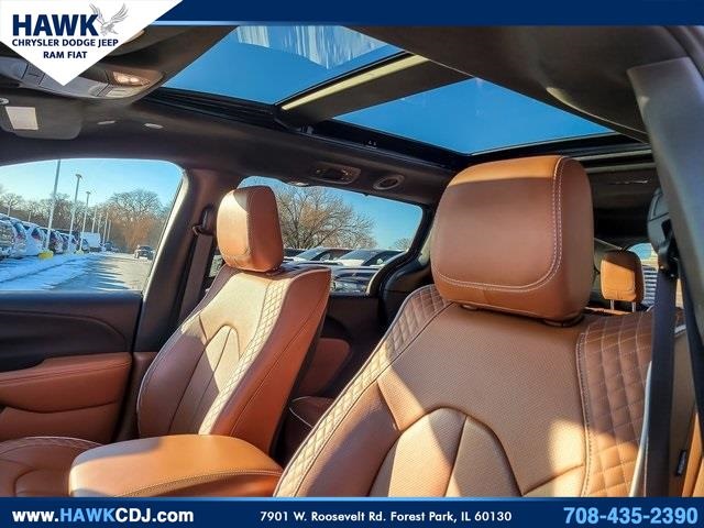 2025 CHRYSLER PACIFICA - Image 10