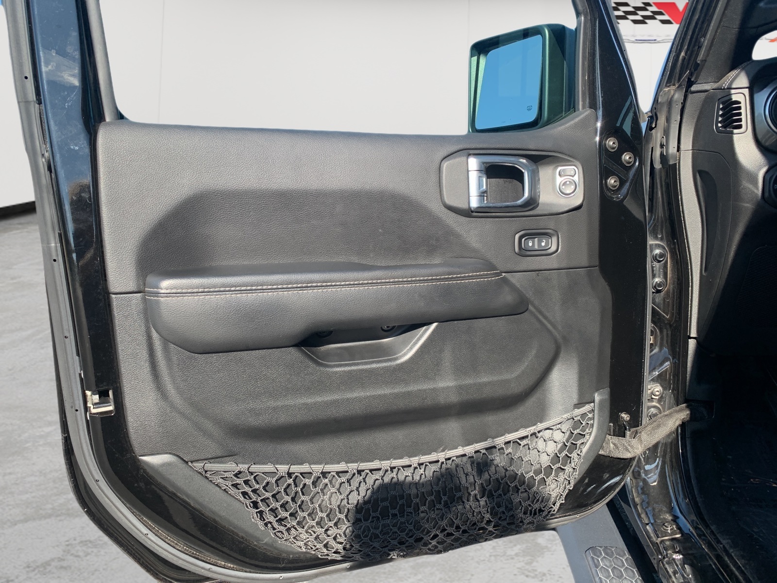 2021 Jeep Wrangler Unlimited Sahara photo 11