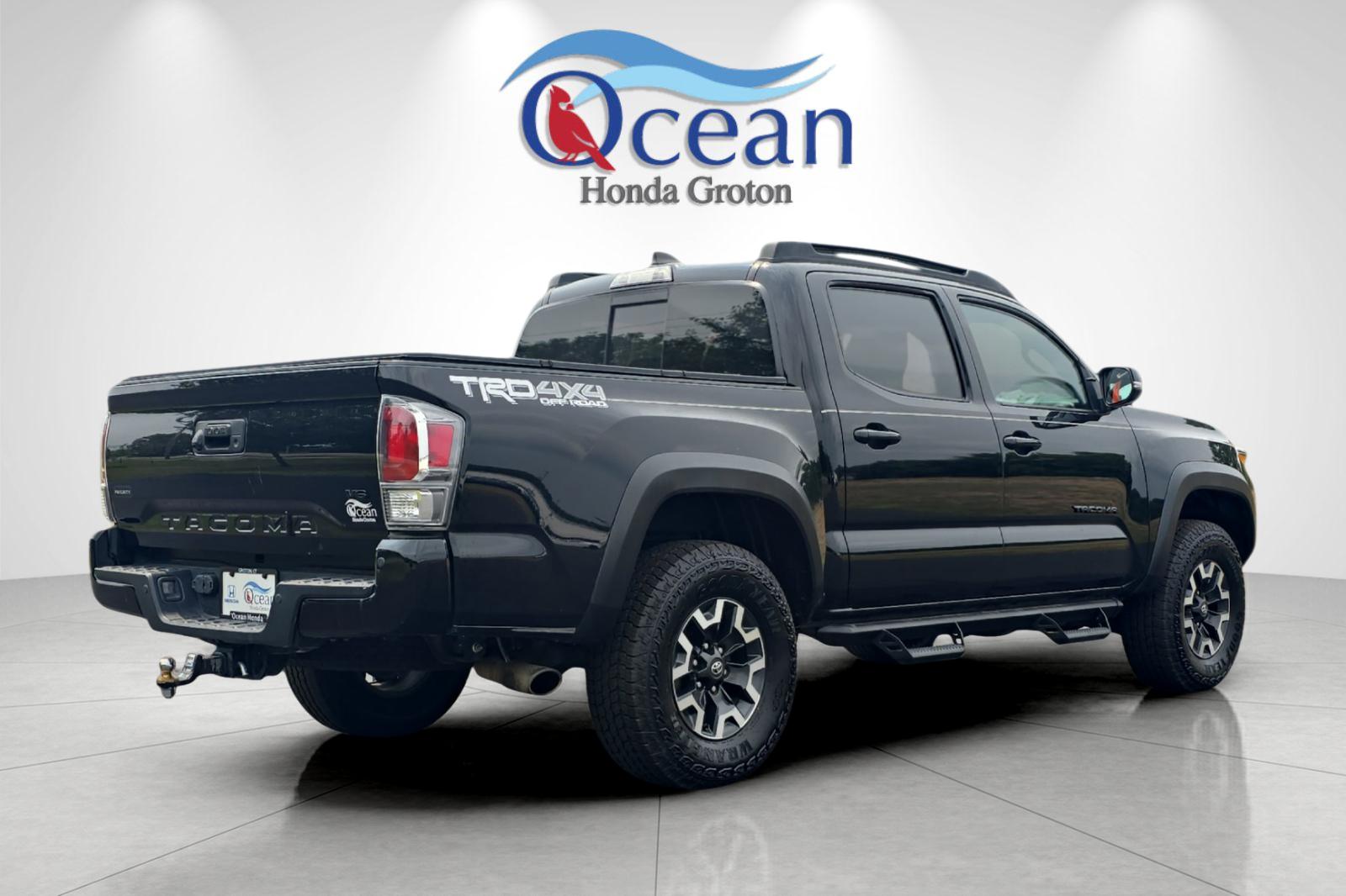 2022 Toyota Tacoma TRD Off-Road photo 3