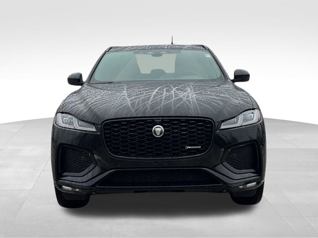 2025 Jaguar F-PACE P250 R-Dynamic S photo 3