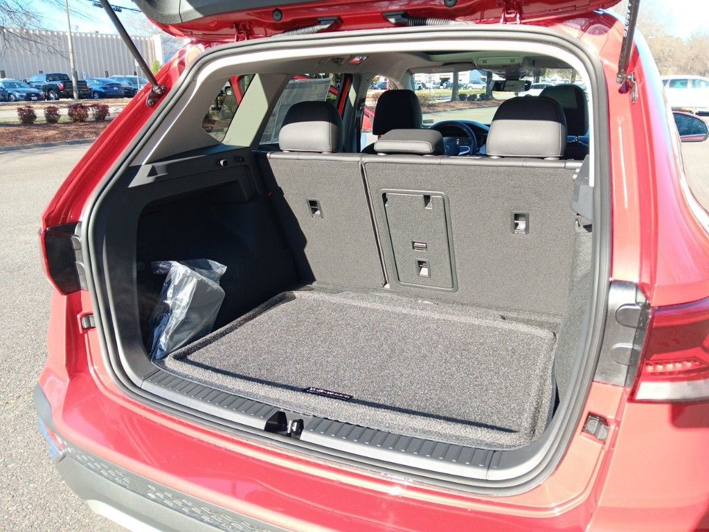 2024 Volkswagen Taos SE photo 21