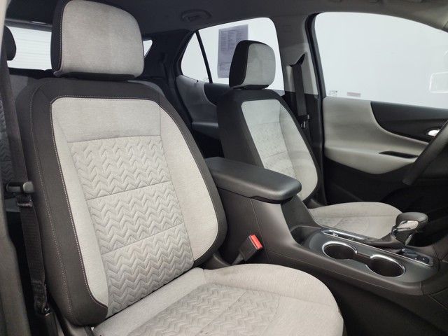 2023 Chevrolet Equinox LS photo 28