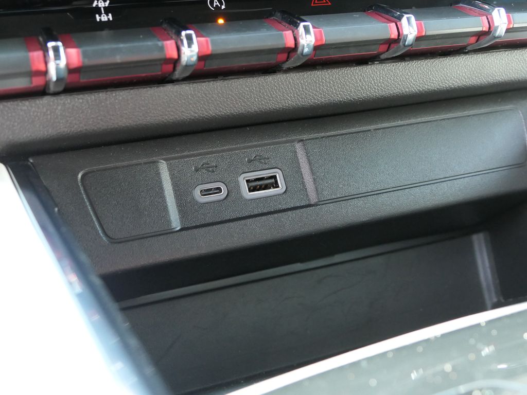2024 Gmc Canyon AT4X photo 18
