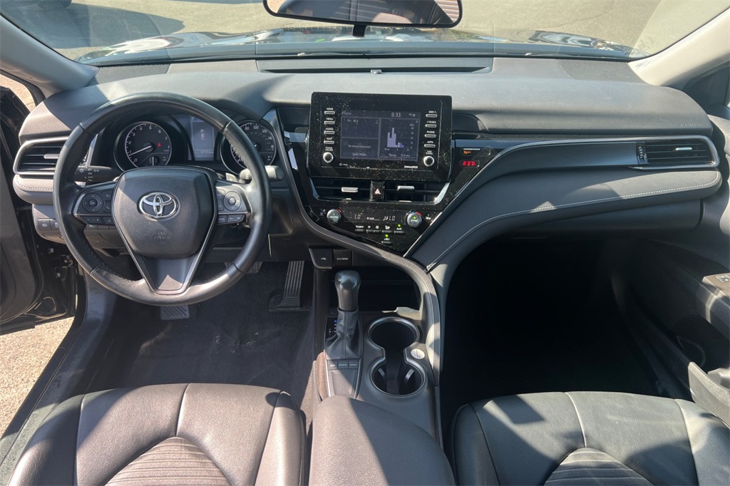 2022 Toyota Camry SE photo 18