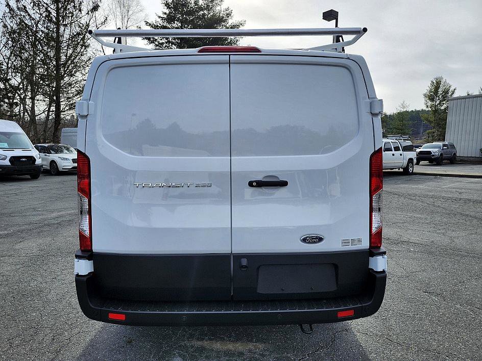 2024 Ford Transit Cargo Van photo 6