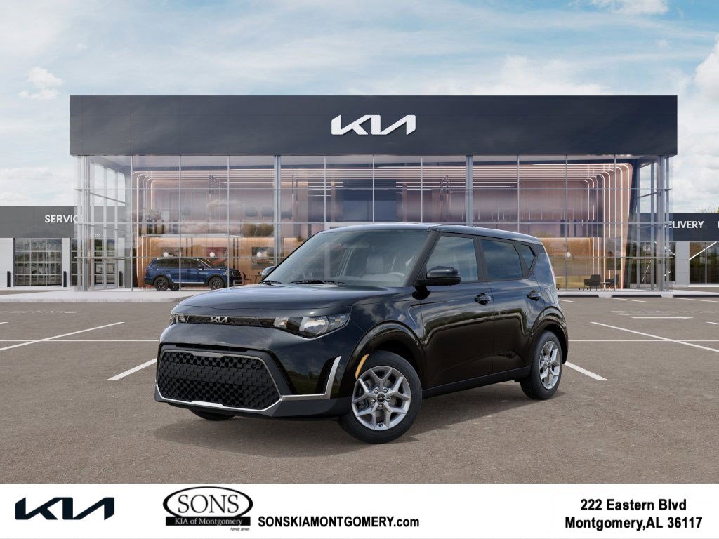 2025 Kia Soul LX's photo