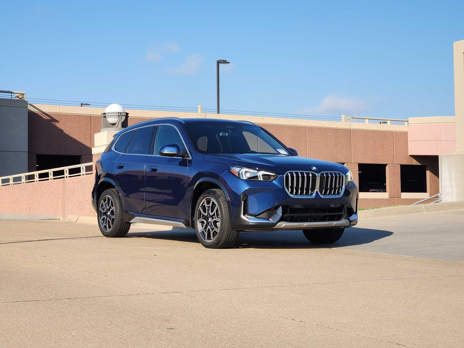 2025 Bmw X1 XDrive28i photo 2