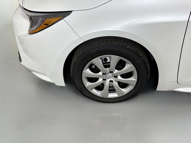 2026 Toyota Corolla LE photo 26