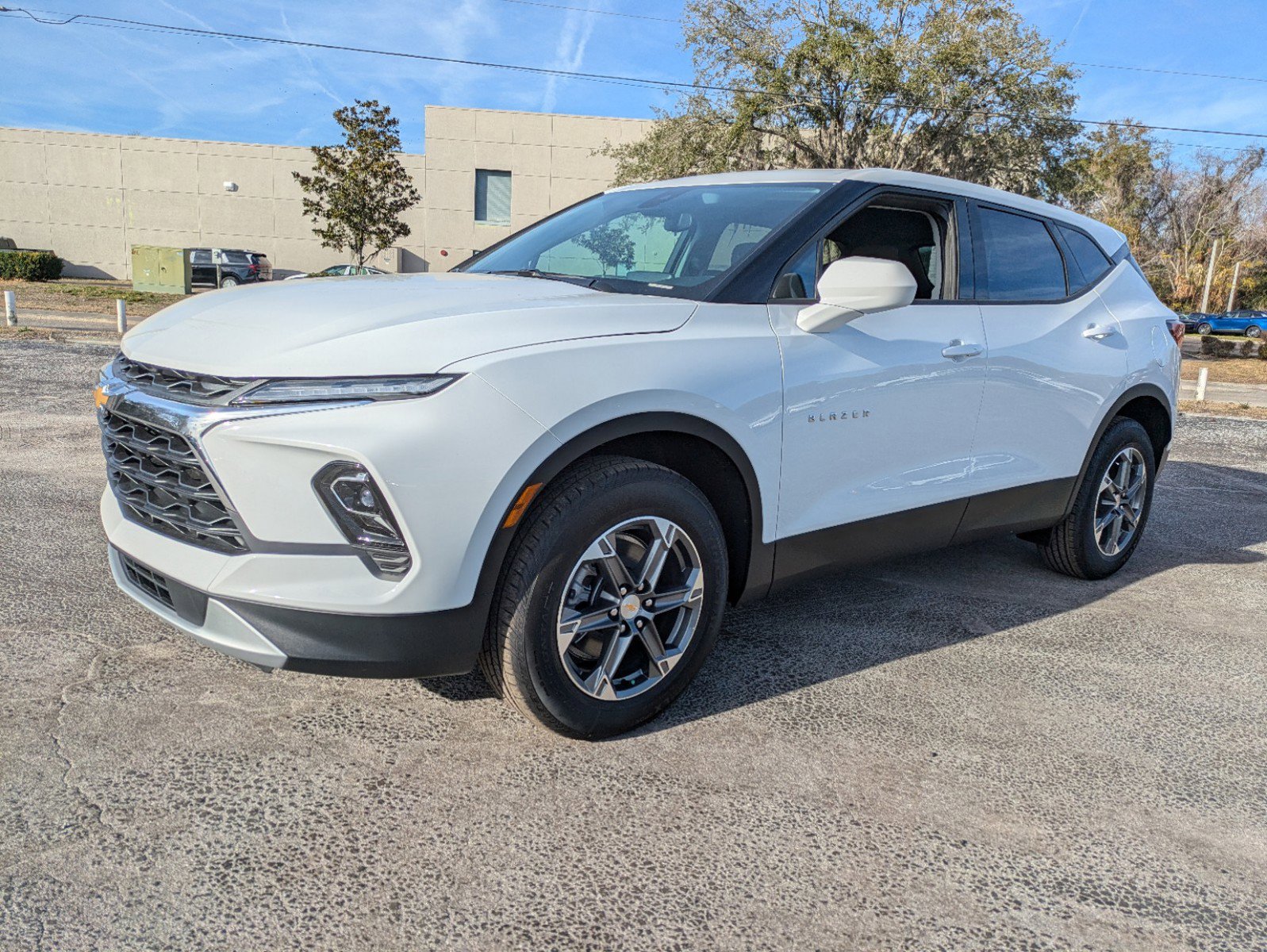 2025 Chevrolet Blazer 2LT photo 8