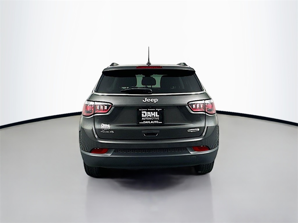 2018 Jeep Compass Latitude photo 10