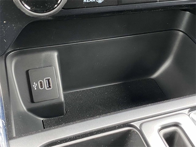 2025 Ford F-150 STX photo 13