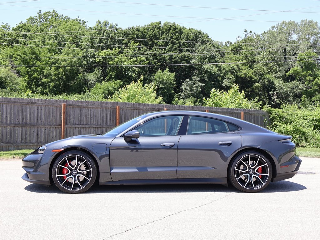 2023 Porsche Taycan 4S photo 2
