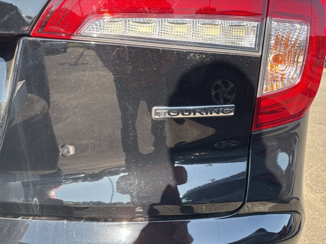 2022 Honda Pilot Touring photo 4