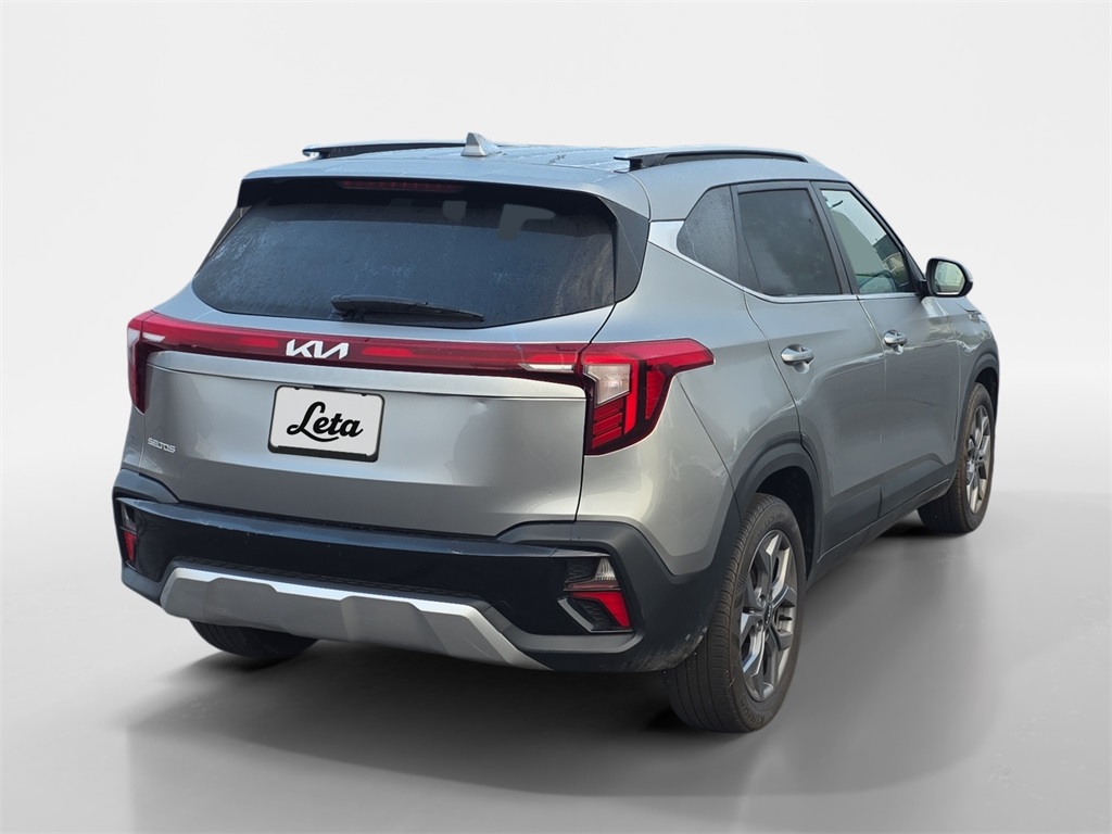 2024 Kia Seltos S photo 4