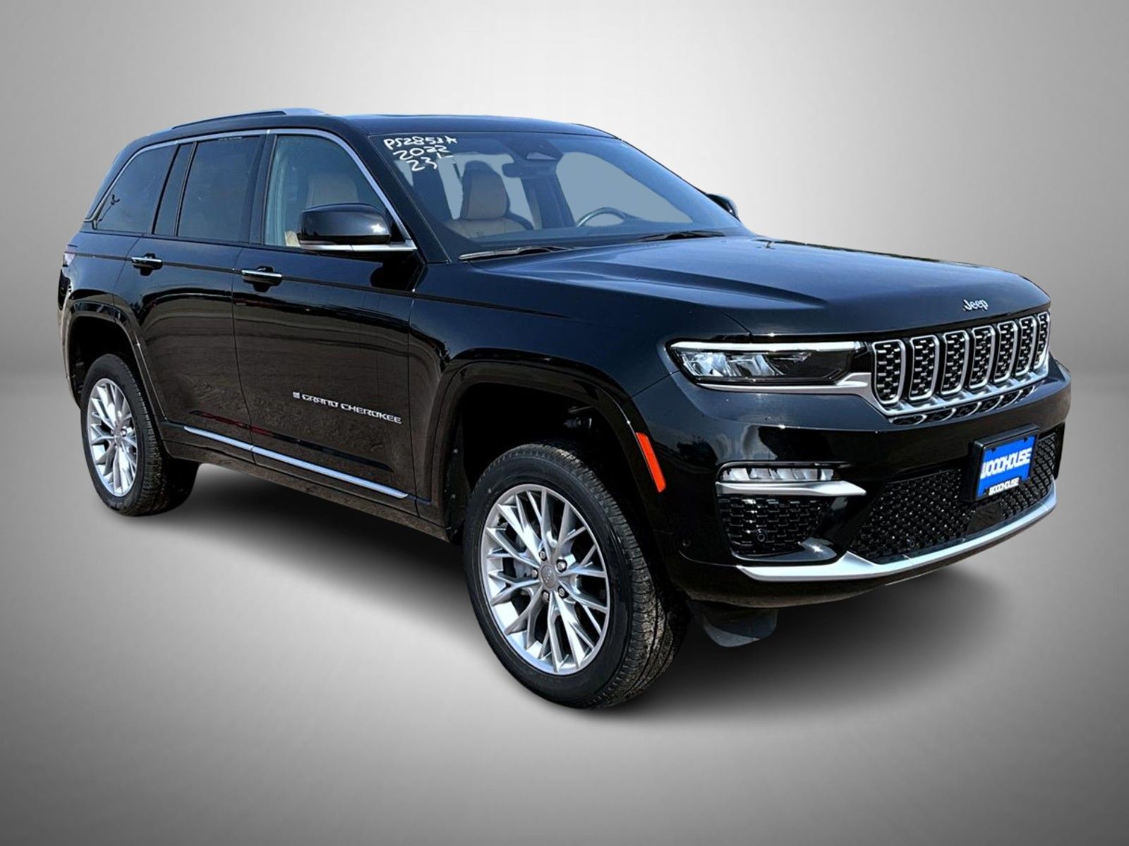 2022 Jeep Grand Cherokee Summit photo 2