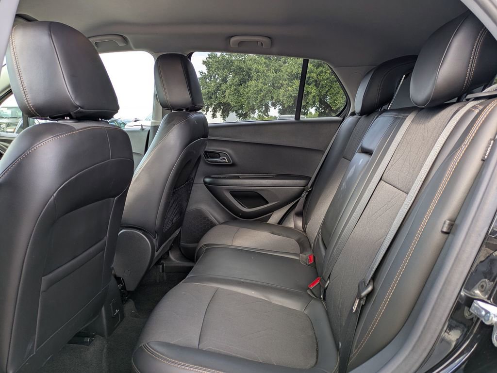 2021 Chevrolet Trax LT photo 18