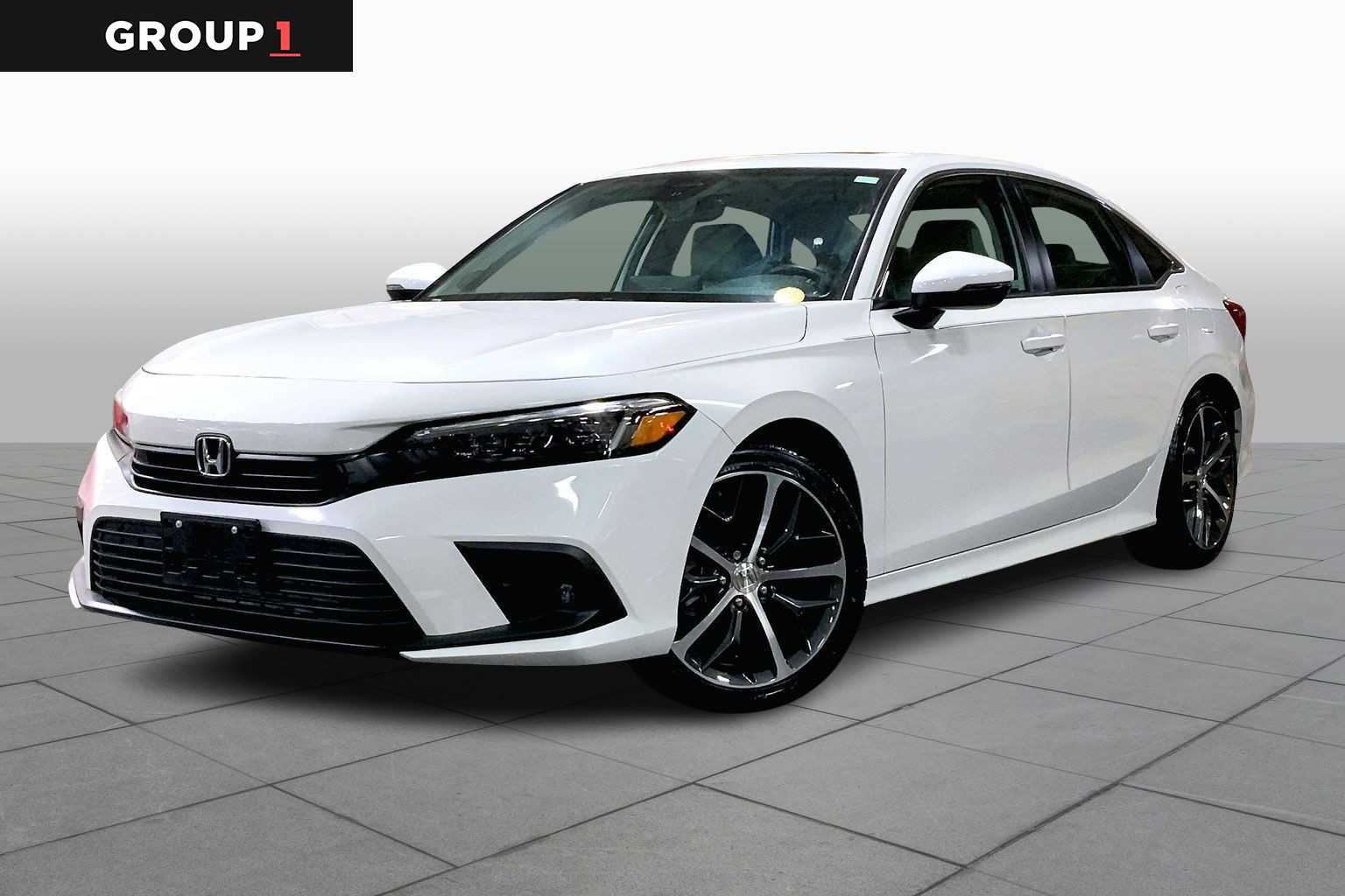 2024 Honda Civic Touring's photo