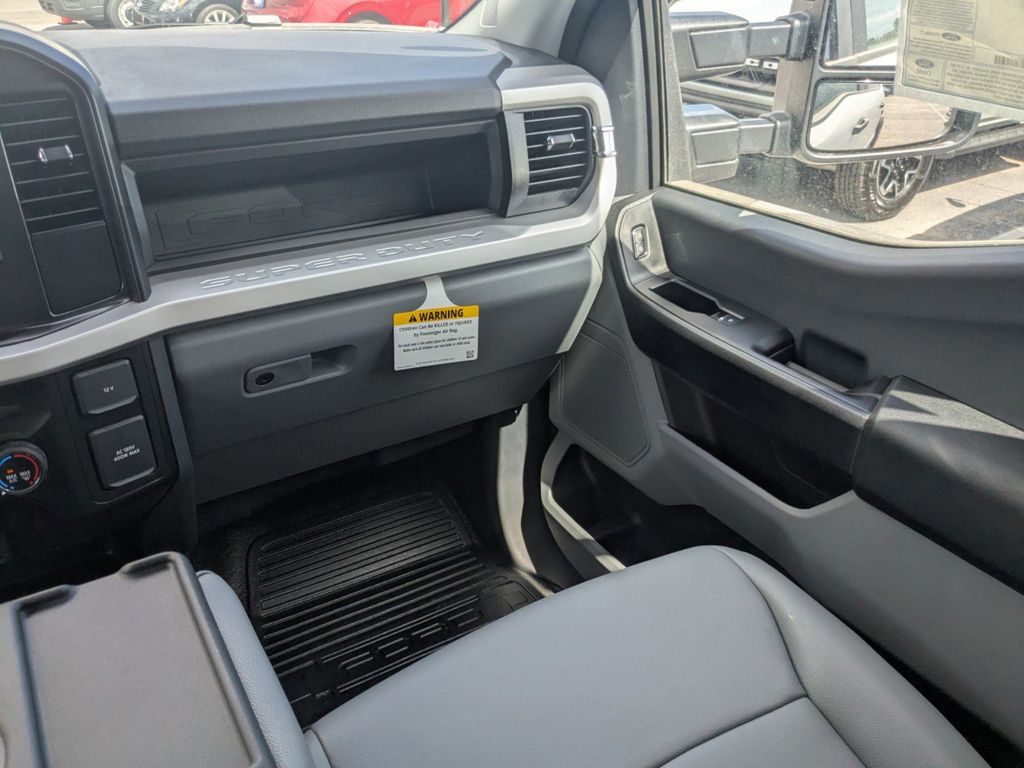 2026 Ford F-250 XL photo 17