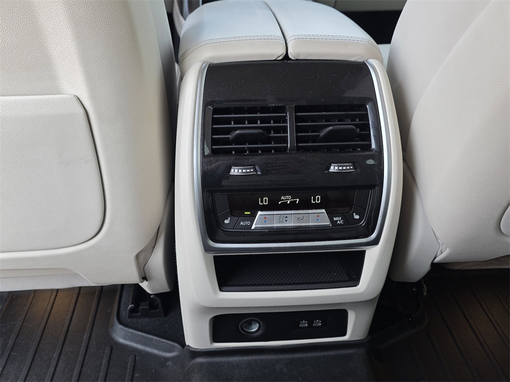 2021 Bmw X7 xDrive40i photo 23