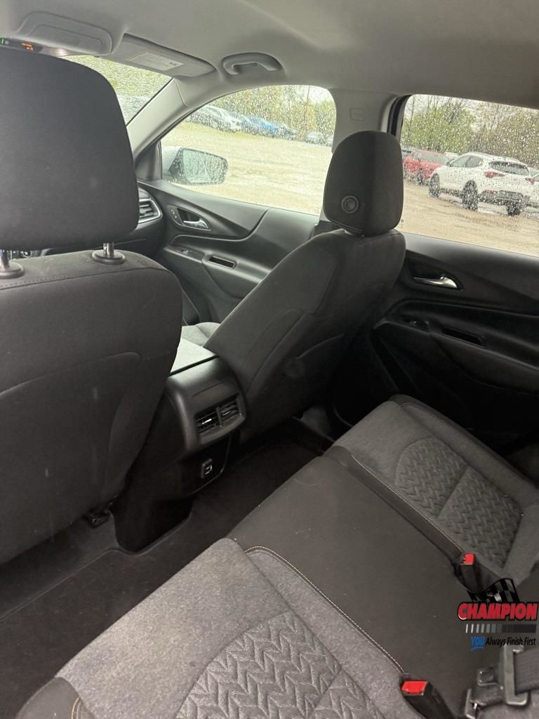 2022 Chevrolet Equinox LT photo 16