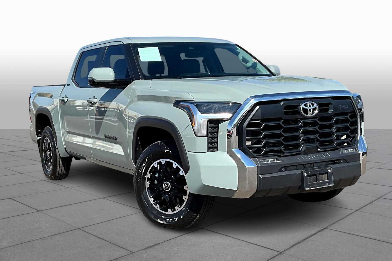 2024 Toyota Tundra CrewMax SR5 photo 2