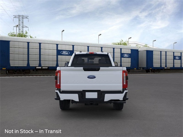 2025 Ford F-350 photo 4