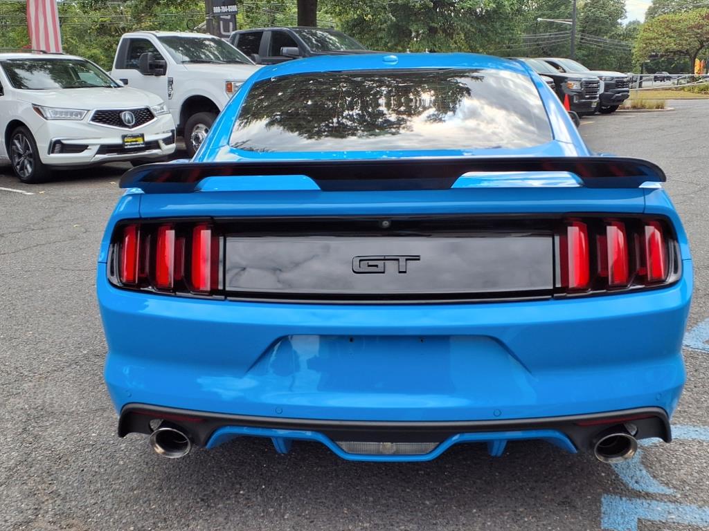 2017 Ford Mustang GT Premium photo 4