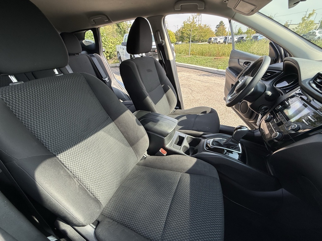 2018 Nissan Rogue Sport S photo 4