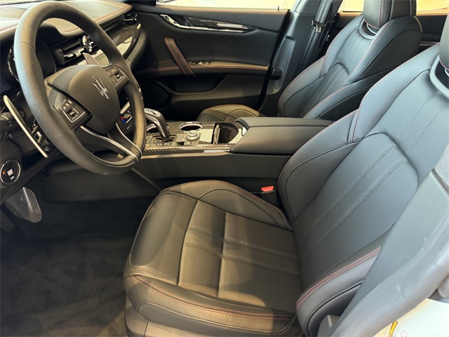 2024 Maserati Quattroporte Modena Q4 photo 13