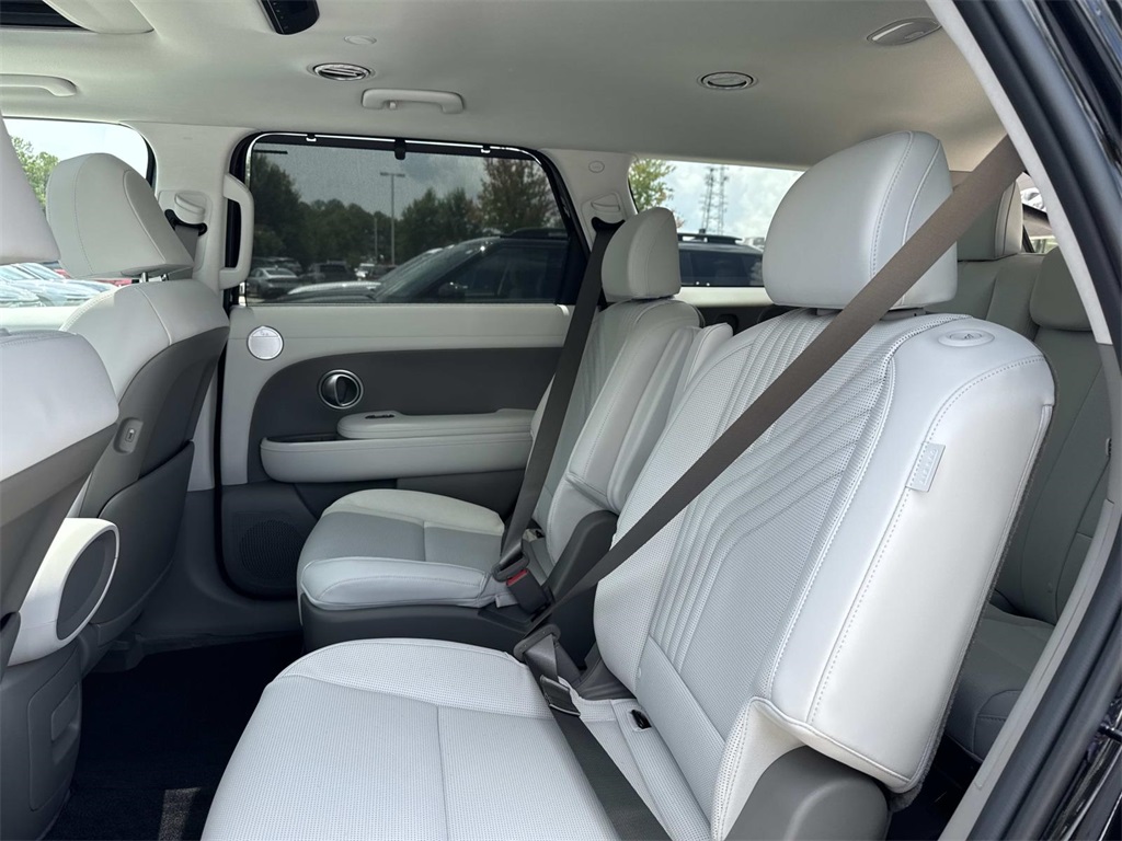 2026 Hyundai Palisade SEL photo 5