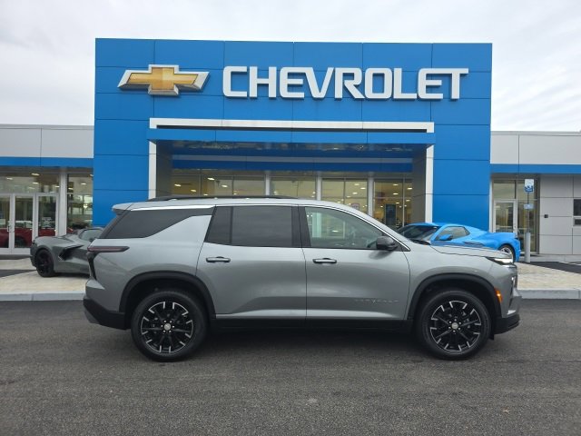 2026 Chevrolet Traverse photo 3