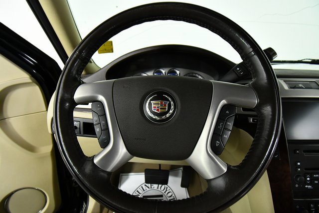 2010 Cadillac Escalade ESV Luxury photo 2