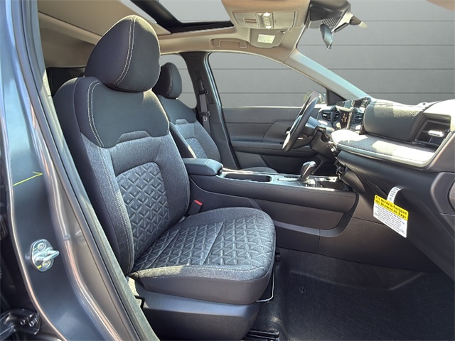 2026 Nissan Kicks SV photo 9