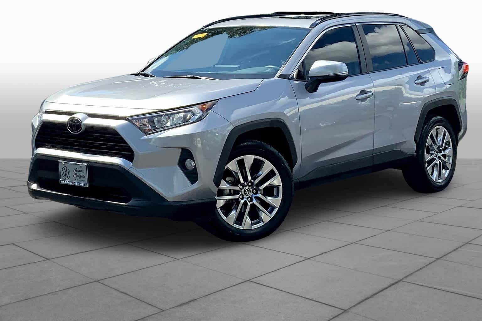 2019 Toyota RAV4 XLE Premium