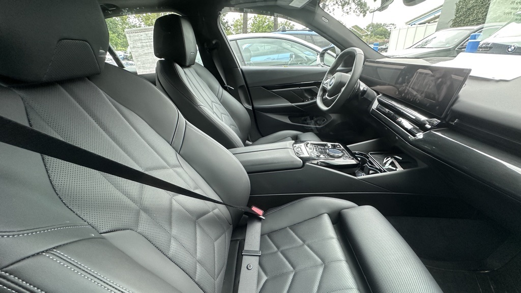 2025 Bmw 530i xDrive photo 5