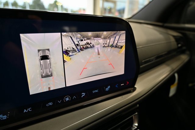 2026 Chevrolet Traverse photo 16