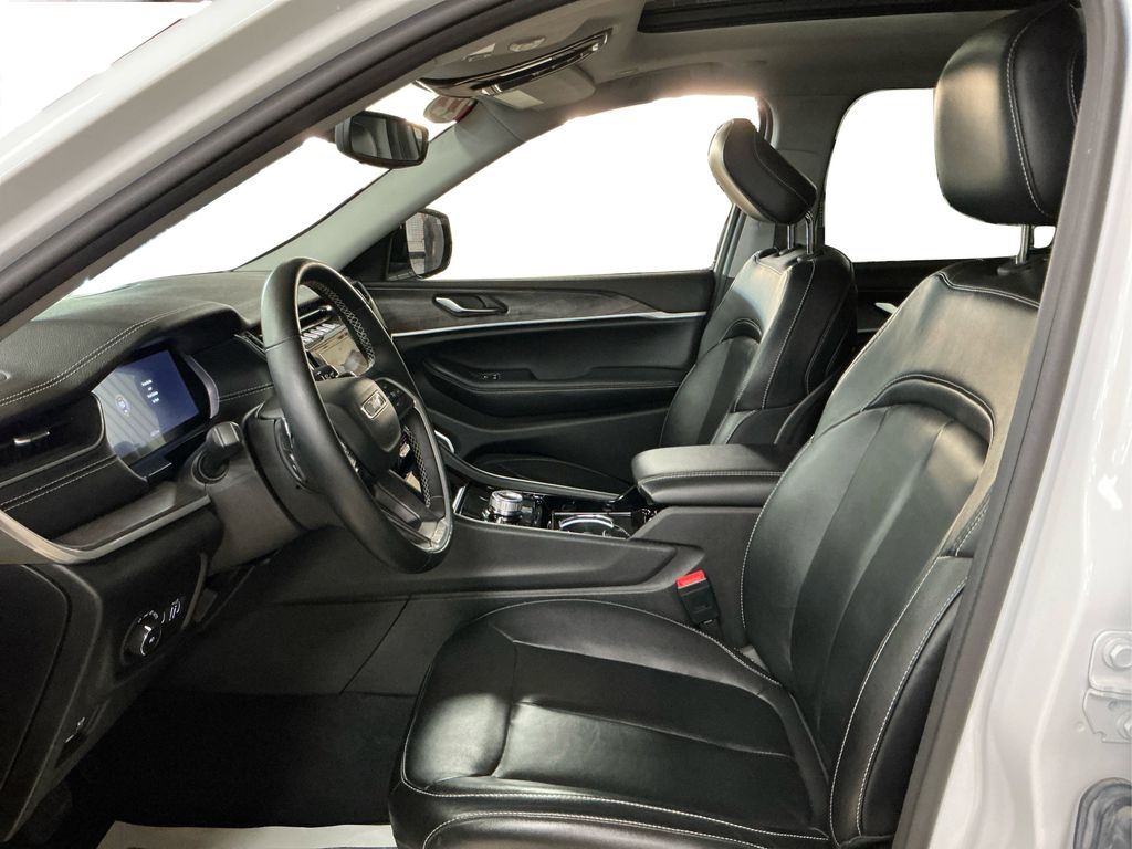2022 Jeep Grand Cherokee Limited photo 18