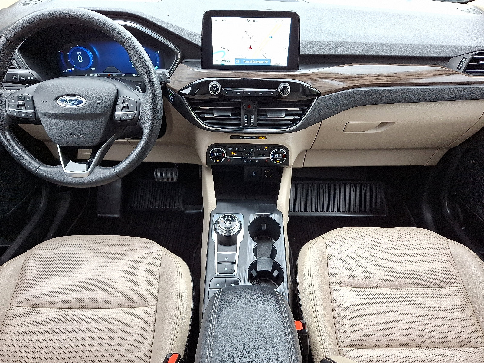 2020 Ford Escape Titanium photo 10